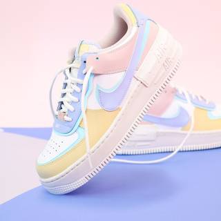 Comment if you like pastel colors and nikes