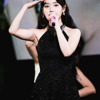 IU