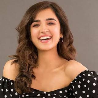 Shirley Setia - New Zealand Singer and Actress (sub)