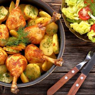 Fried chicken with chips and salad