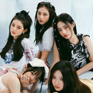 NewJeans Girl group