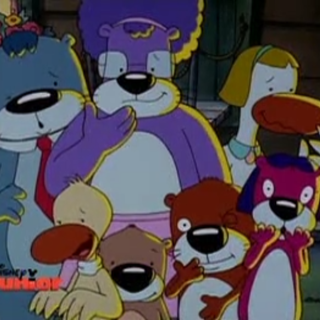 PB&J Otter Group Shot