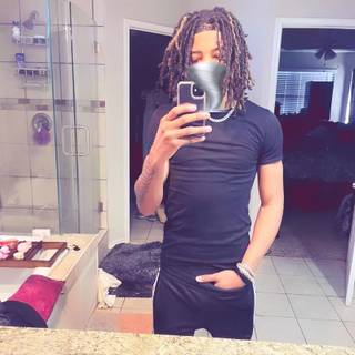 i got a big dick want me to pull it out ?