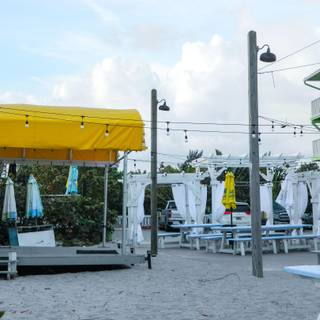 this landscape of the island  has entertainment or wedding  on the stand 