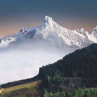 Foggy veiw of a snowy mountain ☃