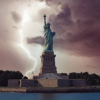 statue of liberty wallpaper
