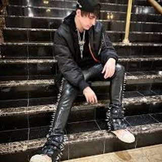 WHY IS COLBY BROCK SO HOT???