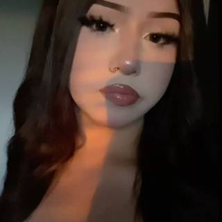 I’m an idiot I always break ppls hearts i hate my life:( ima probably cut myself idk