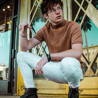 Happy Birthday SAM GOLBACH, your officially 28 ❤