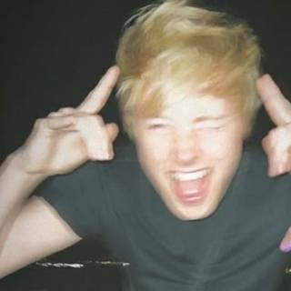 Happy Birthday SAM GOLBACH, your officially 28 ❤