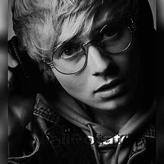 Happy Birthday SAM GOLBACH, your officially 28 ❤