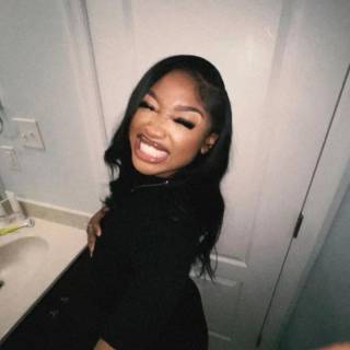 me btw my twin is zayyy