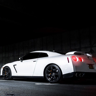 Nissan GT-R 