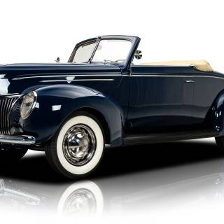 1939 Ford Deluxe Convertible