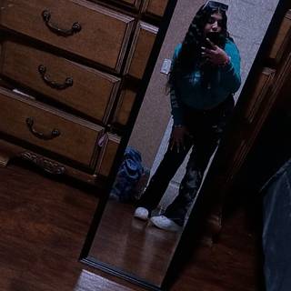 U fw her we gon have ah issue luh mah hmg❤️ 