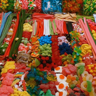 LOOK AT ALL THIS CANDY!!!!!