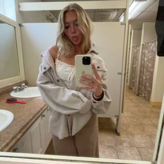 my bestfriends mayafisher go follow her on here