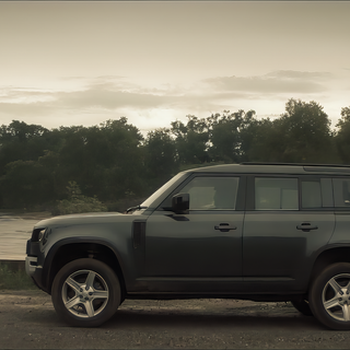 LAND ROVER - DEFENDER