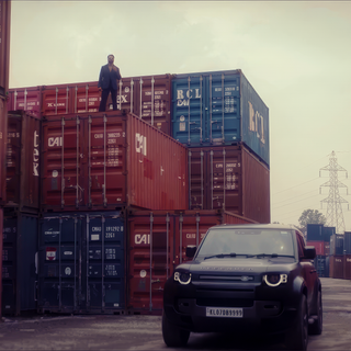 LAND ROVER - DEFENDER