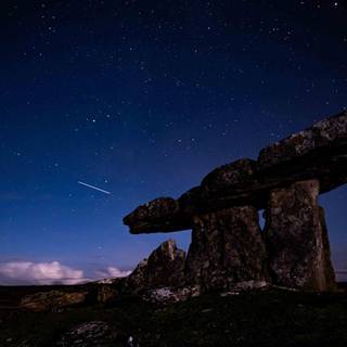 Pulnabrone Dolmen, Ireland