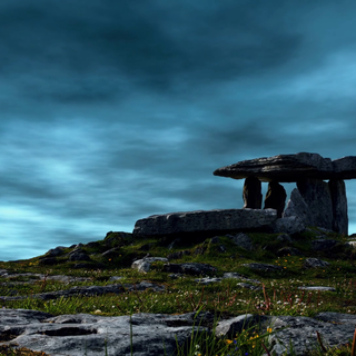 Pulnabrone Dolmen, Ireland 