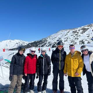 Family ski trip  2025