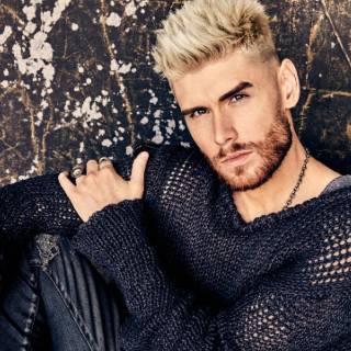 Colton Dixon 