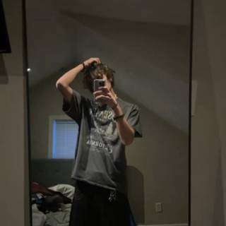  i literally said sorry nd if u can be my damn brother -_-