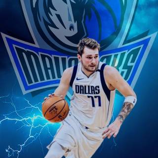 LUKA DONCIC LIGHTNING