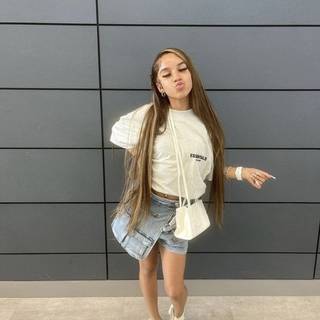 ᴘᴇᴛɪᴛᴇ ʙᴏᴅʏ ᴡ ᴀʜ ᴘʀᴇᴛᴛʏ ғᴀᴄᴇ ♡.