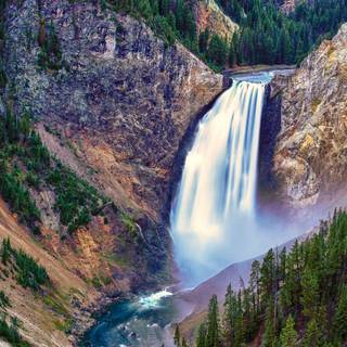 Cascada Yellowstone