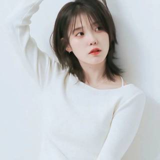 IU