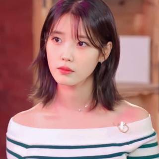 IU