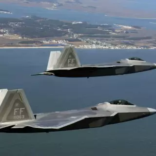 2 f-22 raptors