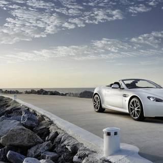 Aston Martin V12 Vantage