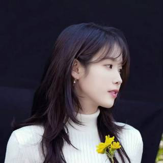 IU