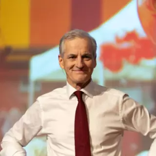 Jonas gahr Støre he is a a person in norway he is very popular