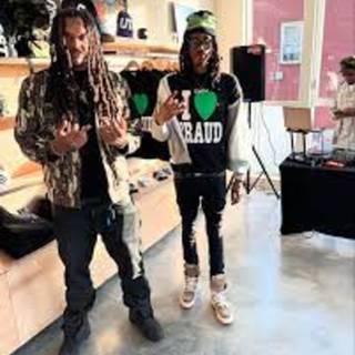 CITY BOY JOHNNY & HACKLE DOWN ON EM