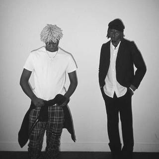 this how close me and @kxya are frl