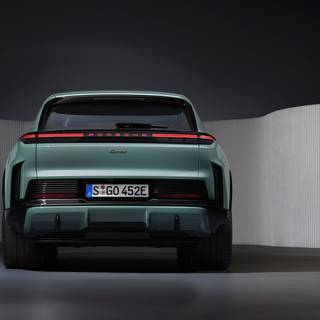 Porsche Cayenne Turbo Electric