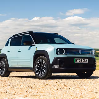 Renault 4 E-Tech electric Iconic