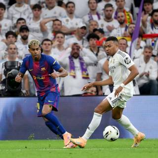 Lamine Yamal & Kylian Mbappé