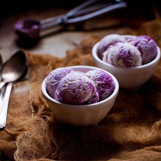 Înghețată de afine