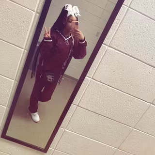 My sexy girl naija ,, don’t mess with ha .