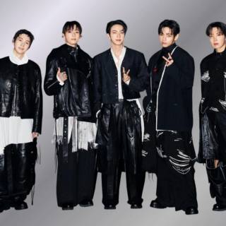 BTS -> arirang outfits