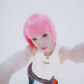 tripleS VV 'Hit the Floor' YooYeon Wallpaper