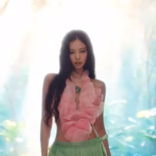 JENNIE 'ZEN' MV Wallpaper