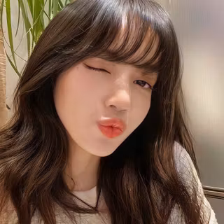 BLACKPINK (Lisa)