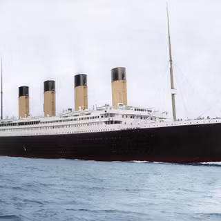 RMS Titanic (Colored)