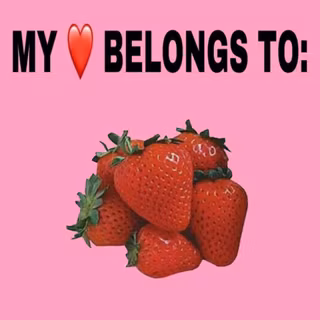 I LOVE STRAWBERRIES I LOVE FRUIT <3333